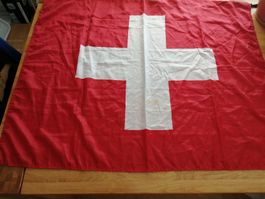 Schweizer Fahne Rot Weiss zum umhängen
