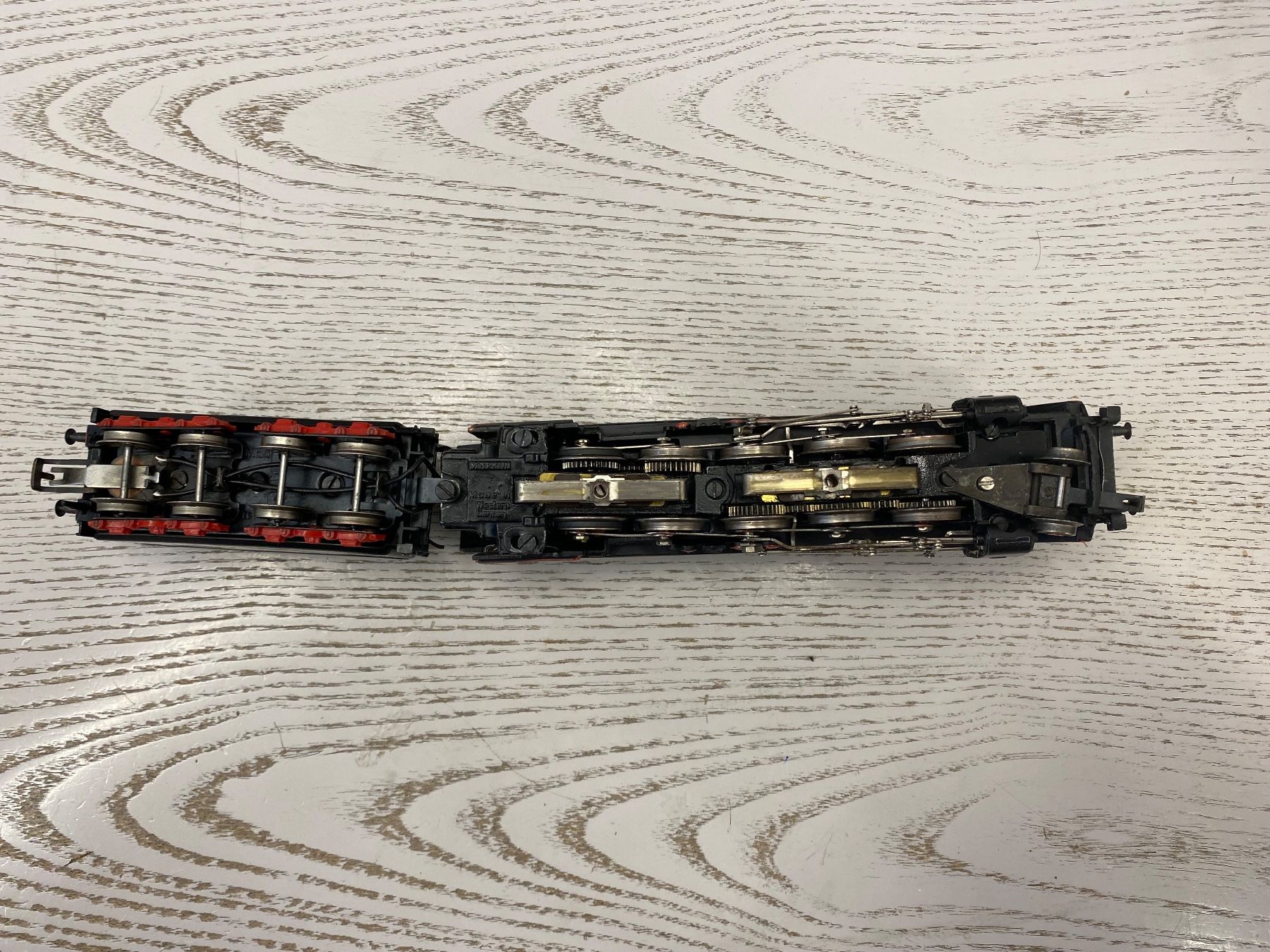Märklin Modelleisenbahnen: Märklin 3047 DB BR 44 TELEX OVP – Gebraucht aus Lupsingen von New-Haven 4