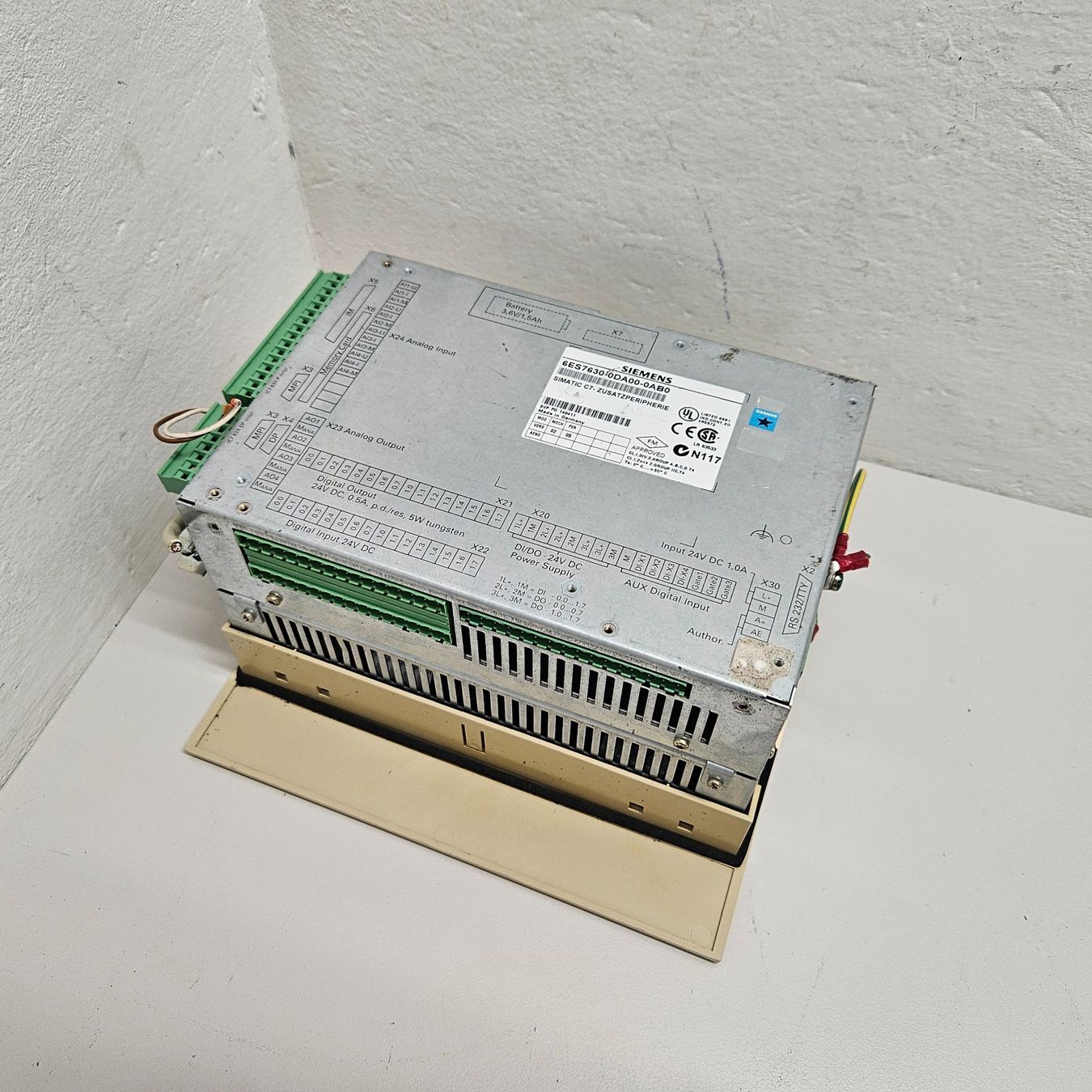 Siemens Componenti elettronici: Siemens Simatic C7-633 Steuerung - Automatisierung – Usato da Niederdorf venduto da LeptonAG 3