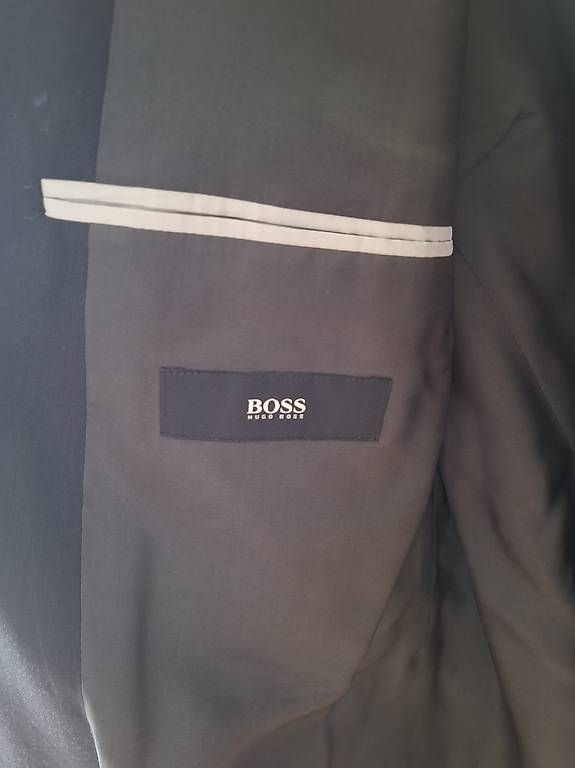 Hugo Boss Anzüge: BOSS Anzug schwarz – Gebraucht aus Winterthur von hue_fl6f 1