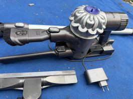 Dyson v8