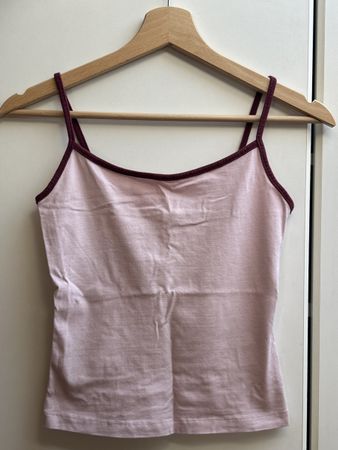 Top Bershka rose et bordeaux 