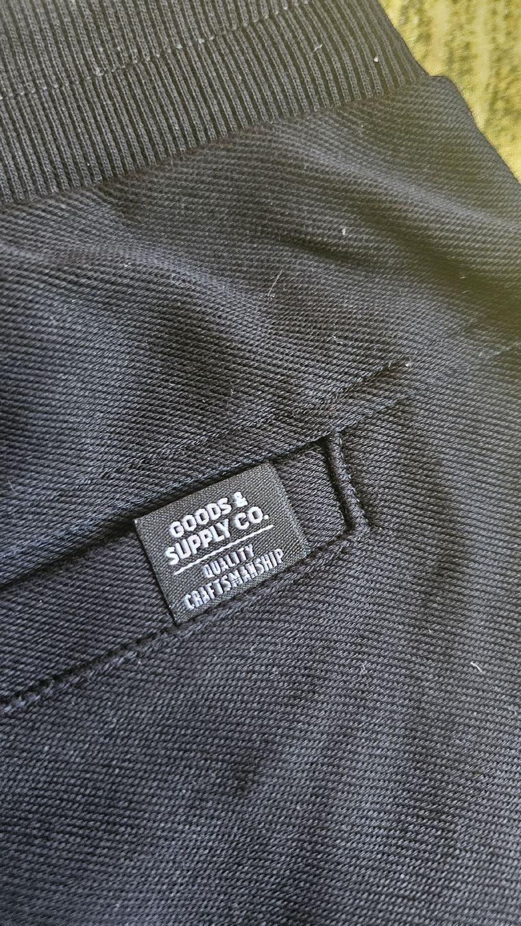 H&M Pantaloni: Schwarze kurze Hose Grösse L – Usato da Kriens venduto da fat_6ghn 3