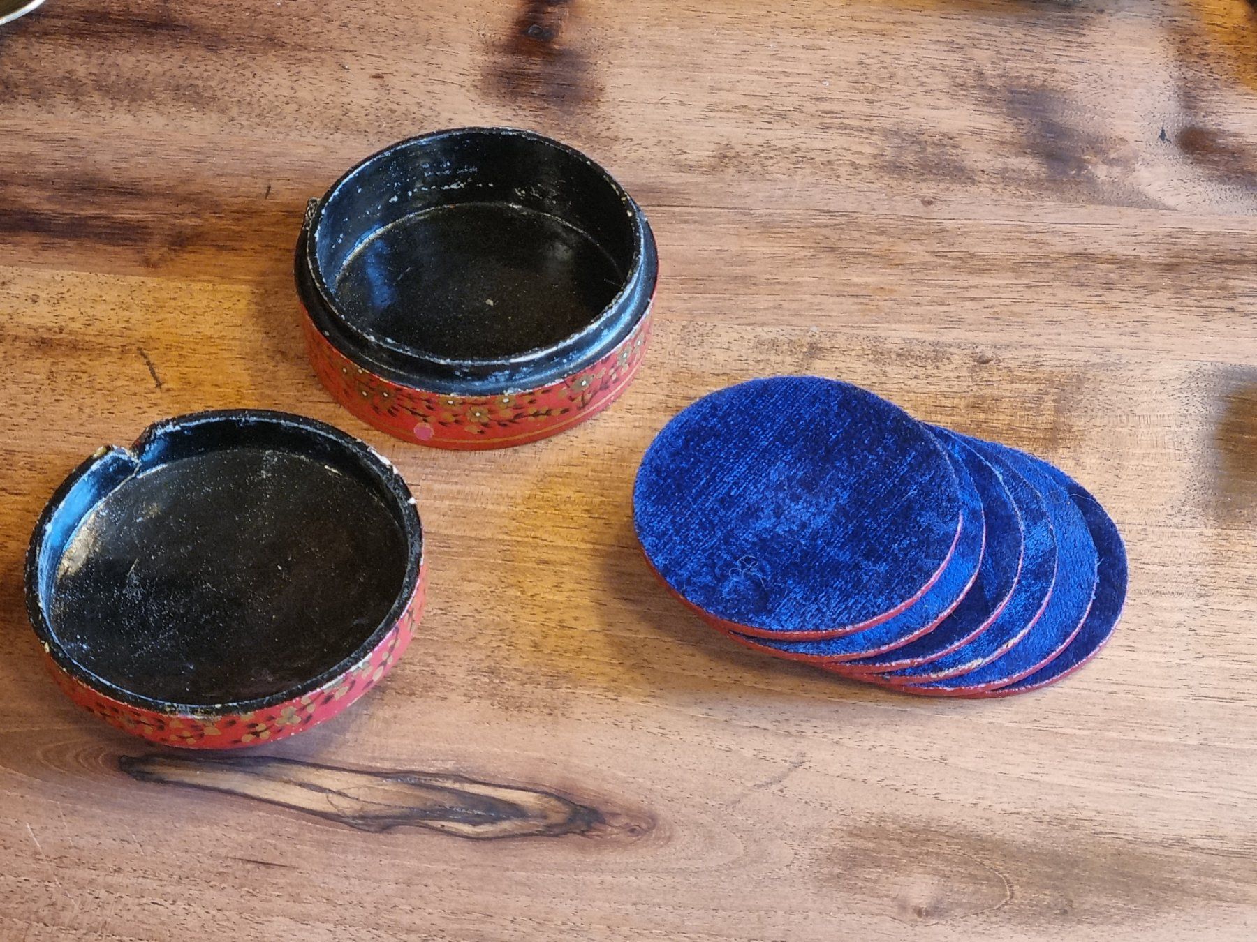 Sottobicchieri: Vintage Kashmir Untersetzer mit Box – Usato da Scharnachtal venduto da devin03 4