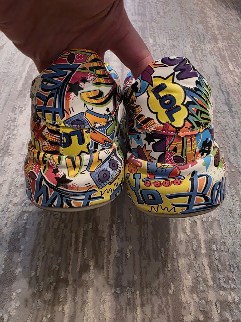 Herrenschuhe: Comicmuster Schuhe Gr.37 – Gebraucht aus Pratteln von bea_bxv5 2