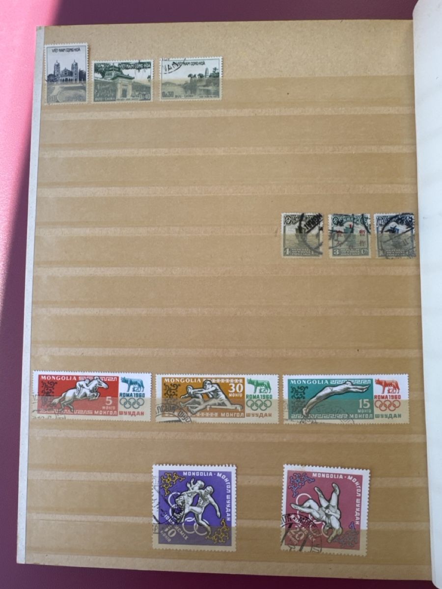Album: Briefmarken Sammlung – Usato da Unterentfelden venduto da Loonah 9