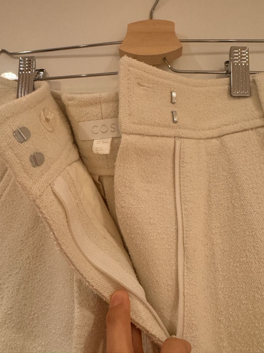 Cos Pantaloni: COS short trousers 34 – Usato da Zürich venduto da pon_pv8m 2