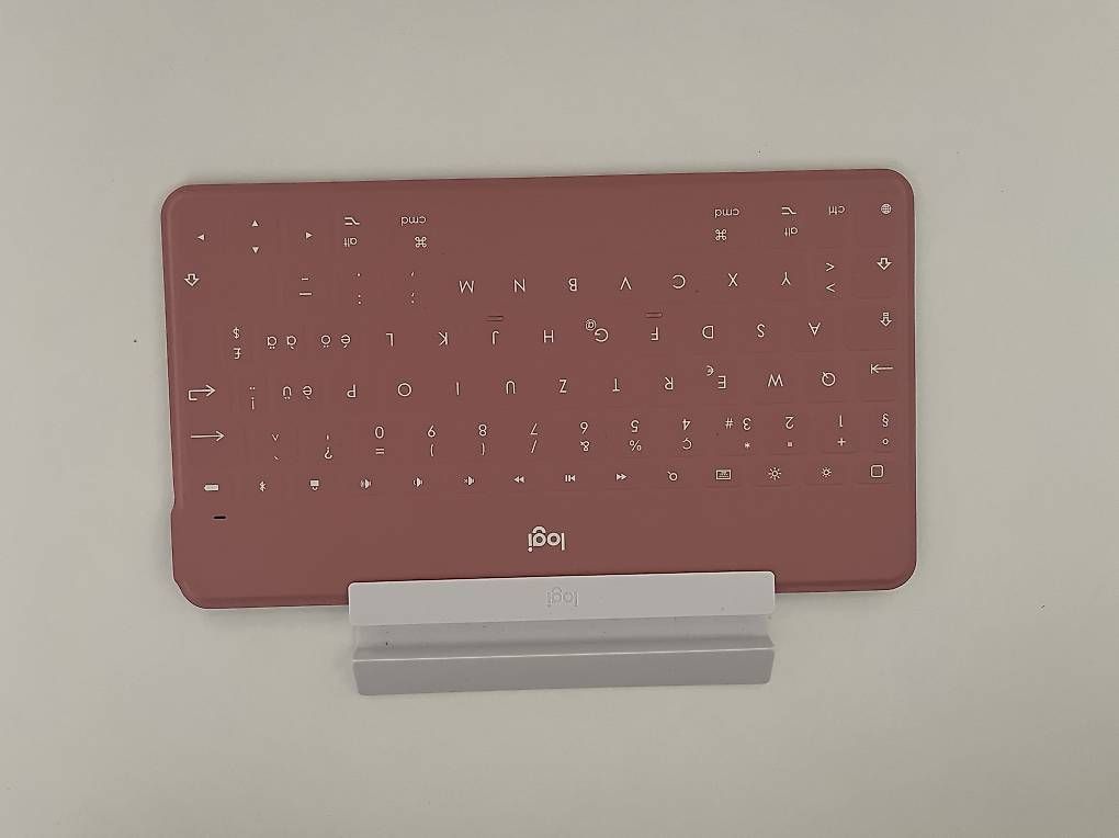 Tastaturen: Logitech Keys to go – Gebraucht aus Zofingen von jul_96ph