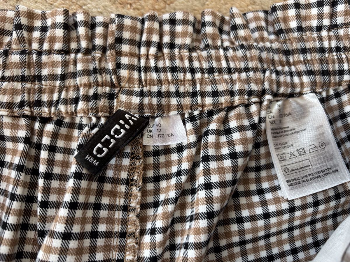 H&M Pantaloni: Shorts – Usato da Eggersriet venduto da car_w5cl 3