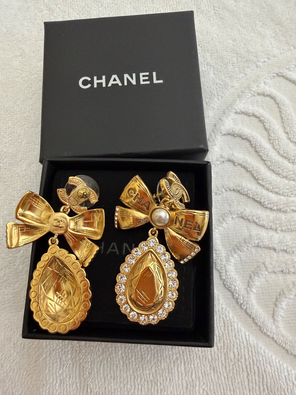 Chanel Ohrringe & -stecker: Chanel originali orecchini – Gebraucht aus lugano von rob_g7hc 4