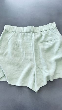 Zara Shorts Gr. L