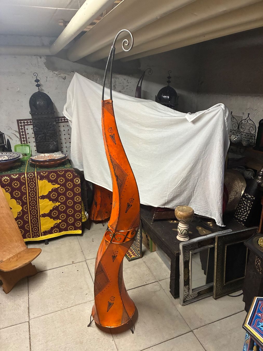 Lampade: Hennalampe orange gross aus Marokko – Usato da Zürich venduto da thetschi 1