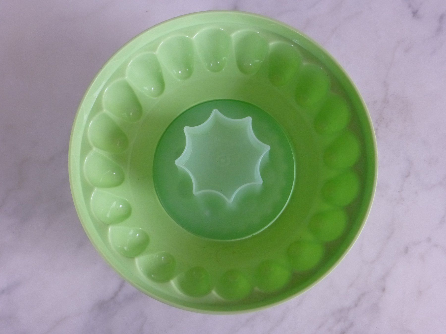 Tupperware Recipients et similaires: Tupperware Puddingform / Grütze mit Einsatz und Deckel – Neuf (Voir description) à Füllinsdorf par Kapellie 6