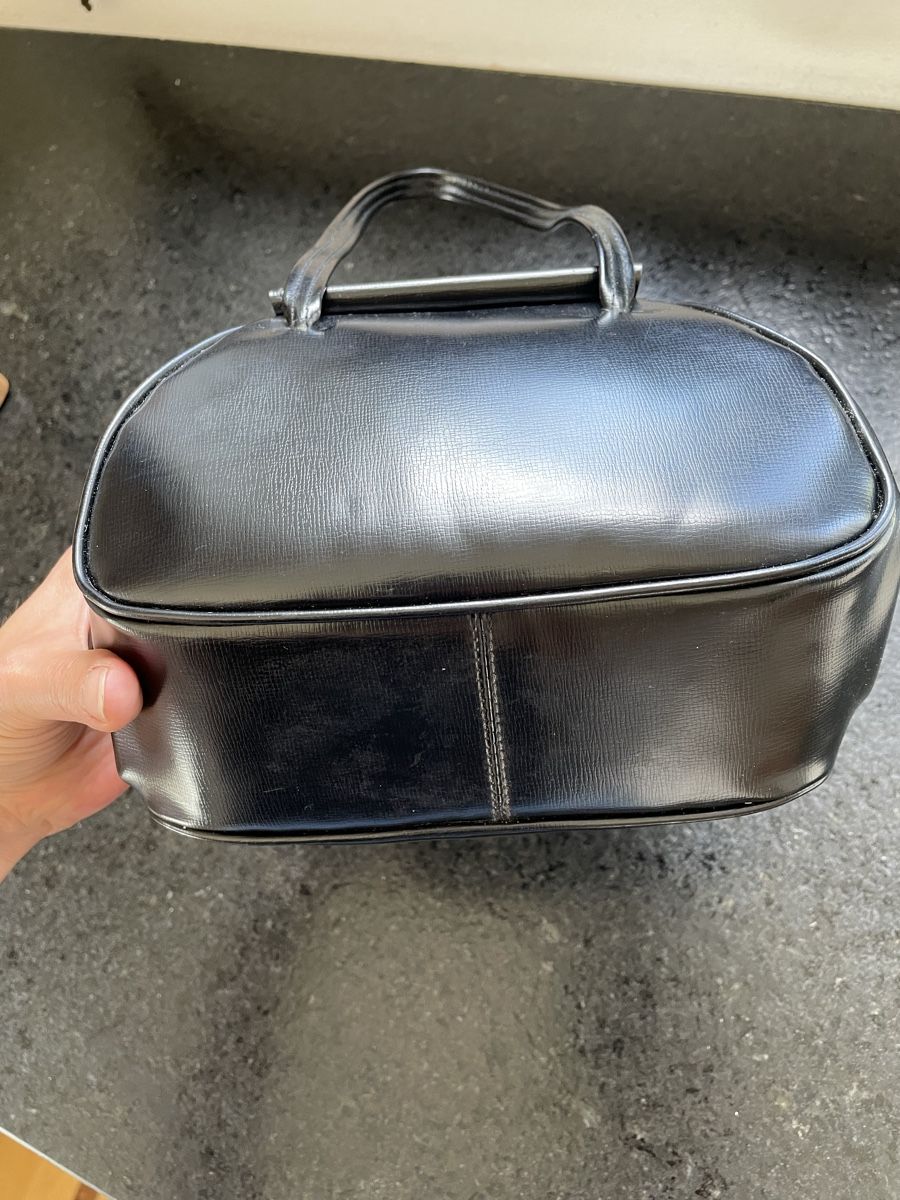 Borse da donna: Schwarze Vintage Tasche  – Usato da Kemptthal venduto da FeFa80 5