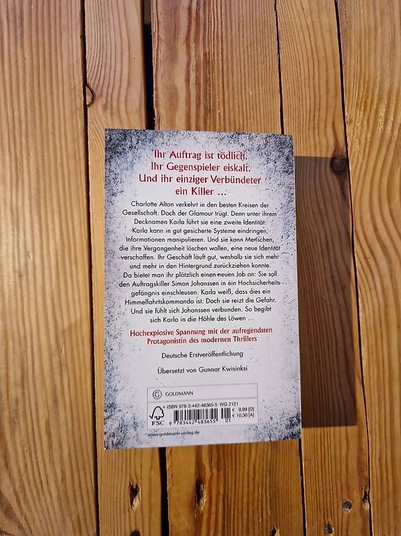 Libri: Buch Identity von Helen Giltrow – Usato da Weissenburg venduto da gre_xsx7 1