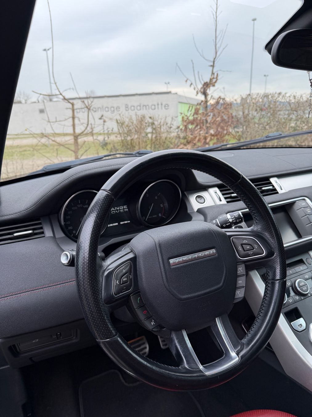 Land Rover Autos: Range Rover Evoque SD4  gepflegt & mit exklusiven Umbauten – Gebraucht aus Dintikon von GoodLife22 5