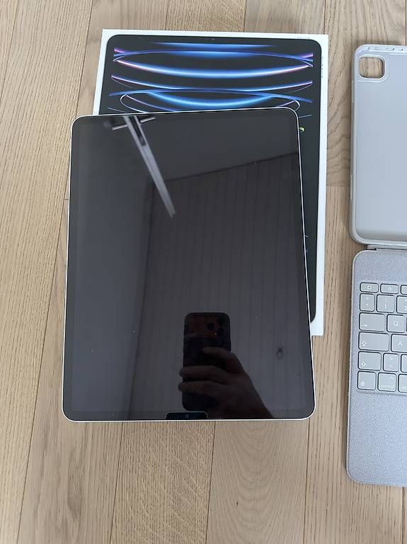 Apple Tablet PC: iPad Pro 12.9 (6. Gen, M2) + Logitech Combo Touch – Usato da Herdern venduto da ale_v2dz 3