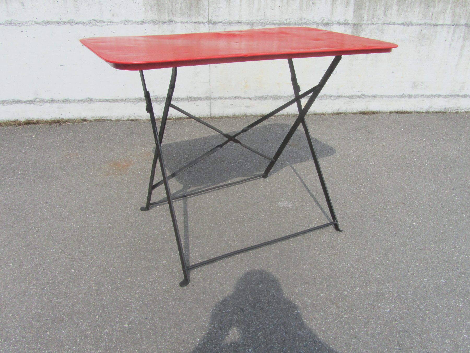 Tavoli: Gartentisch Klapptisch rot Metall rechteckig – Usato da Seengen venduto da mikelele 2