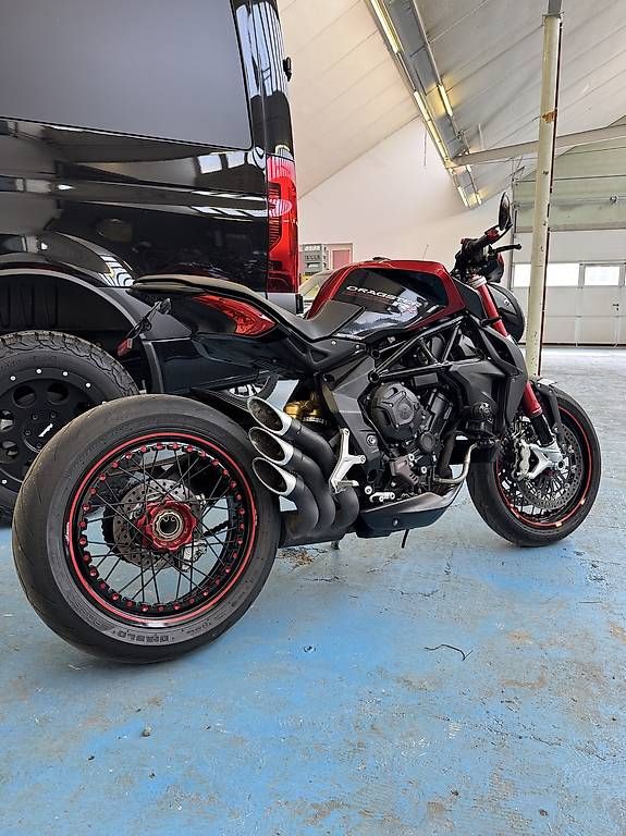 Strasse: Mv Agusta Dragster 800rr – Gebraucht aus Wald Ar von and_hd2f 2