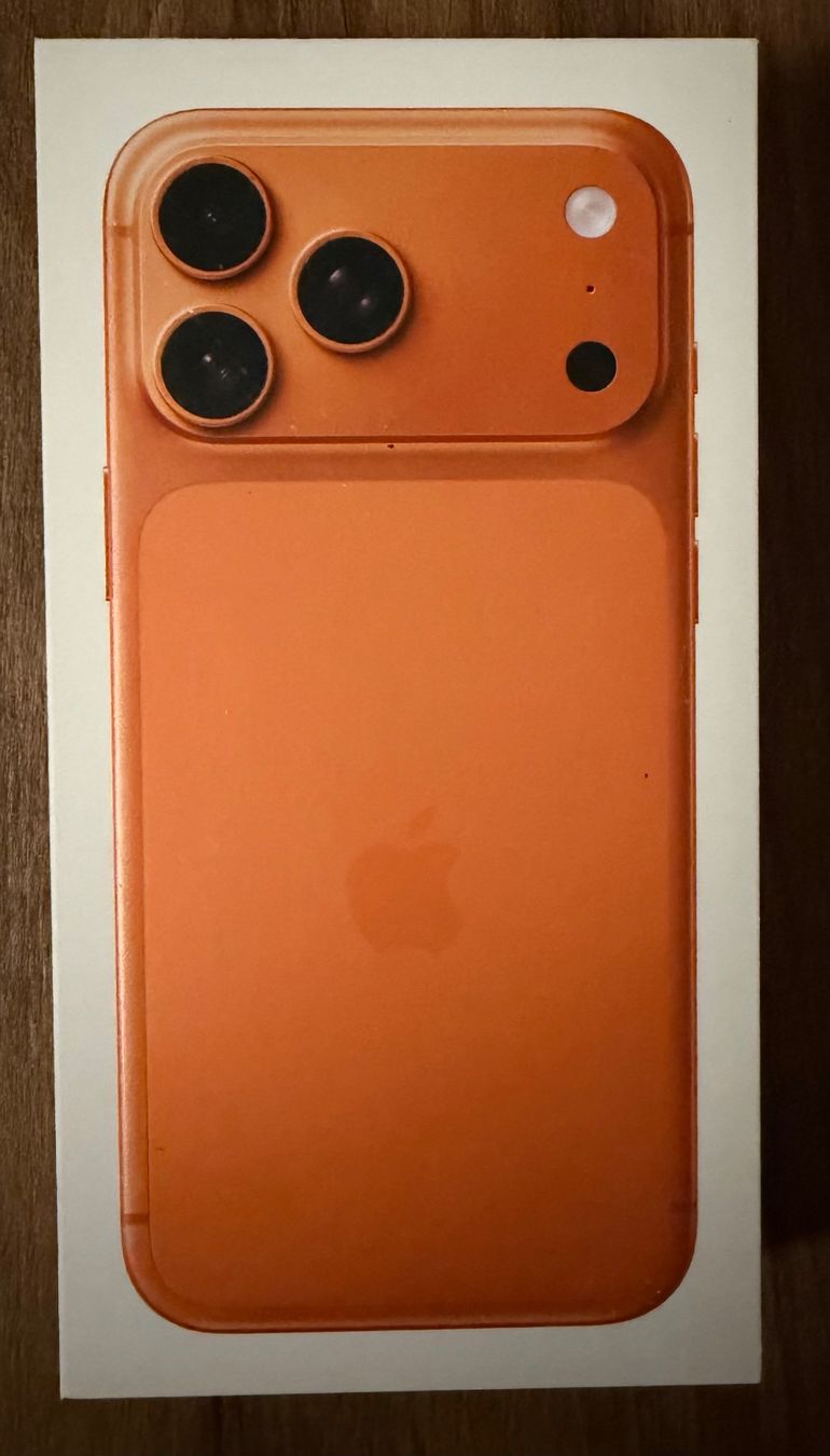 Apple Telefoni cellulari / Smartphones: Apple iPhone 17 Pro Max 256 GB Orange (VERSIEGELT) – Nuovo e nell'imballaggio originale da Herznach venduto da EMOTIONS4YOU 1