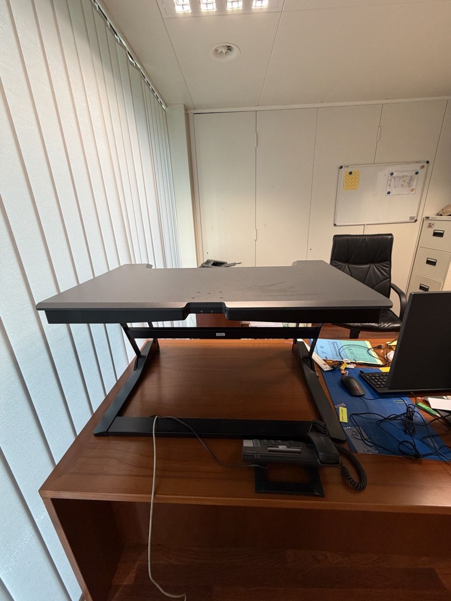 Bureaux: Ergotron Sitz-Steh-Schreibtisch WorkFit-TL – D'occasion à Bern par imamfanani 5