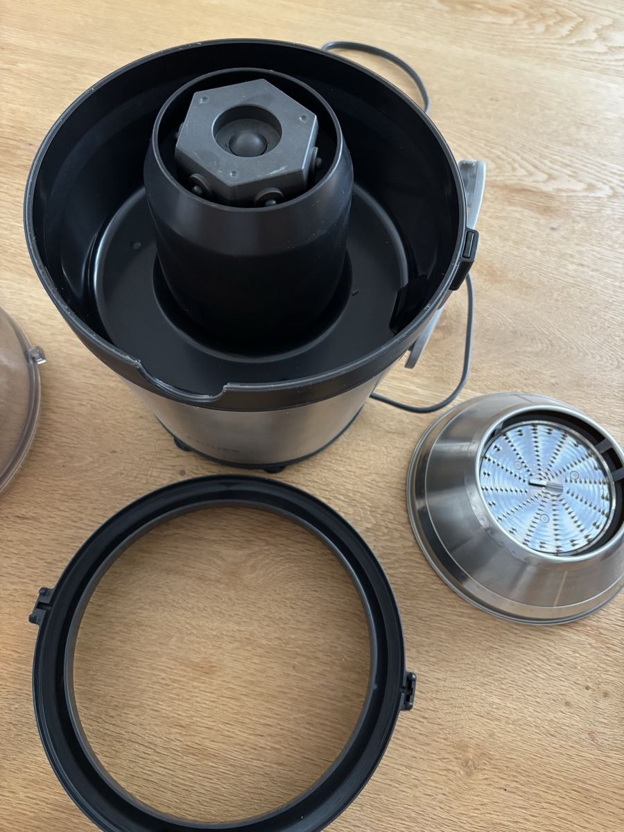 Philips Elettrodomestici da cucina: Philips Entsafter Chromstahl – Usato da Zug venduto da Deks 3
