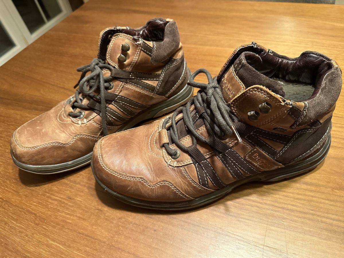 Bugatti Scarpe da uomo: Chaussures d'hiver Bugatti, pointure 42 – Usato da Marly venduto da Kouli 4