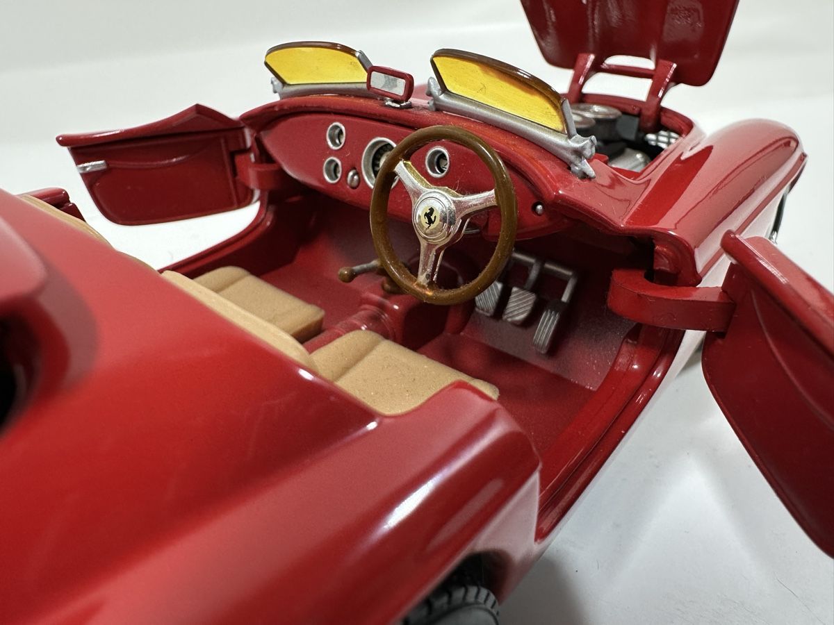Hot Wheels Modellini d'auto: Ferrari 166M 1:18, rot, HOT WHEELS – Usato da Zofingen venduto da rf9_x2xt 6