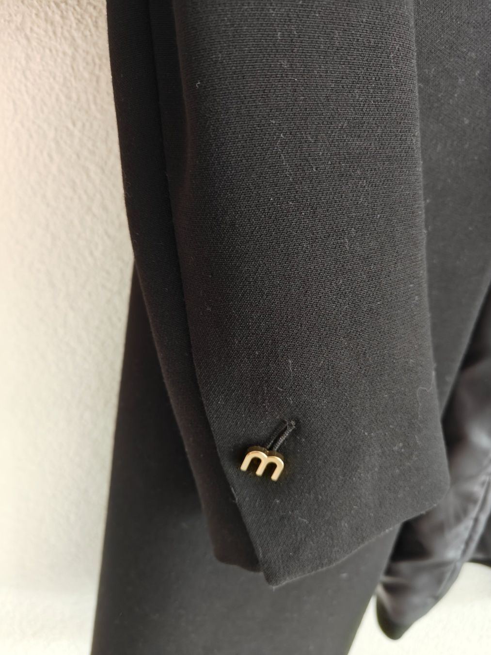 Mango Cappotti: Manteau noir MNG Mango XS élégant – Usato da Tramelan venduto da starzerg 2