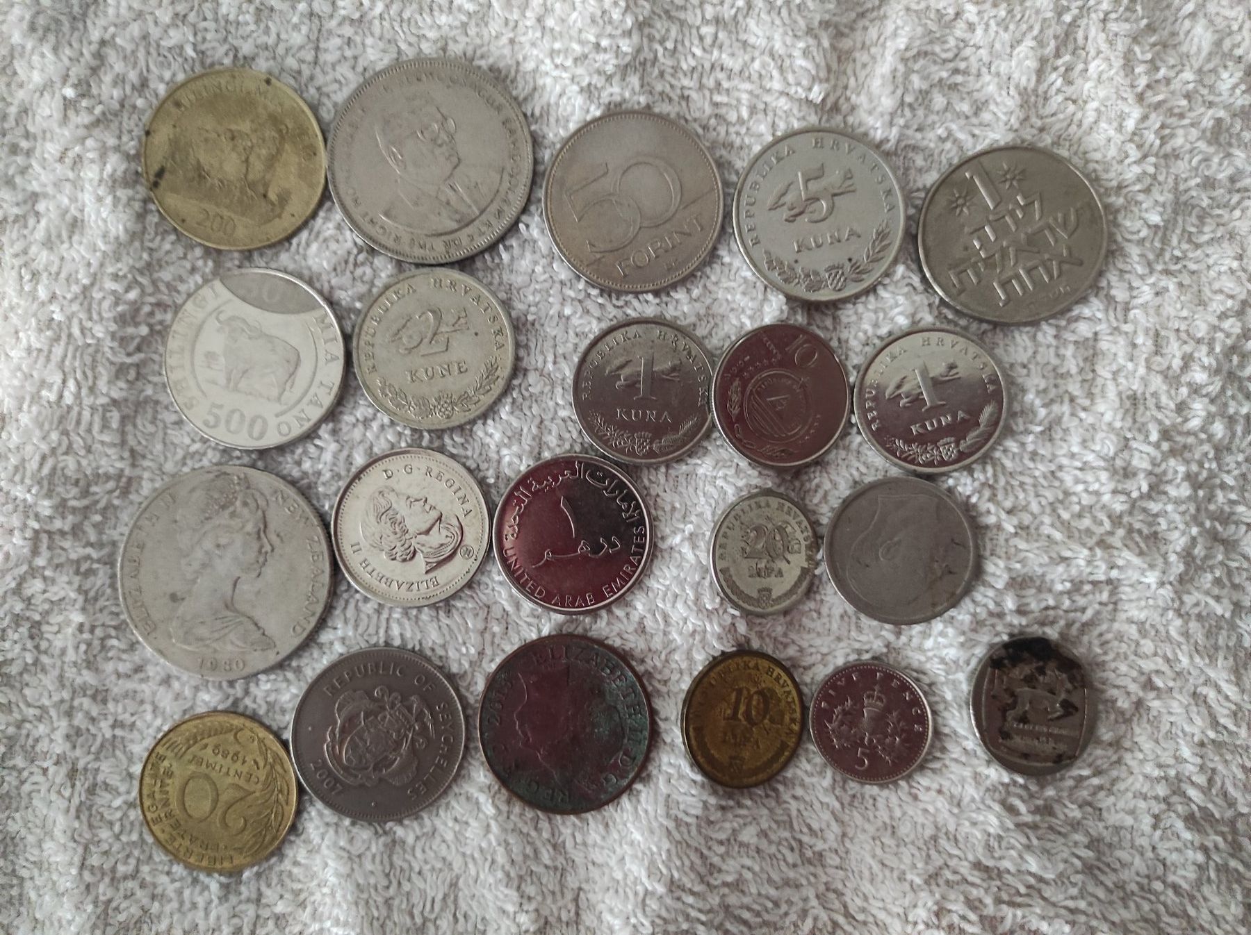 Alle Münzen: pièces de monde pour collection – Gebraucht aus Renens VD von cla_7zv5 1