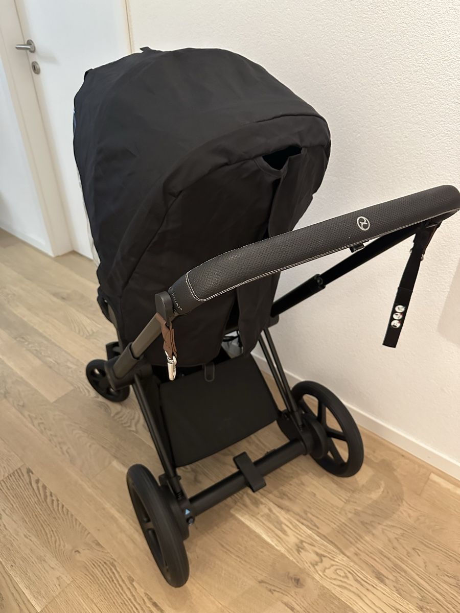 Cybex Carrozzine: Poussette cybex Platinium e-Priam black Matt – Nuovo (secondo la descrizione) da Pampigny venduto da gab_8v6c 2
