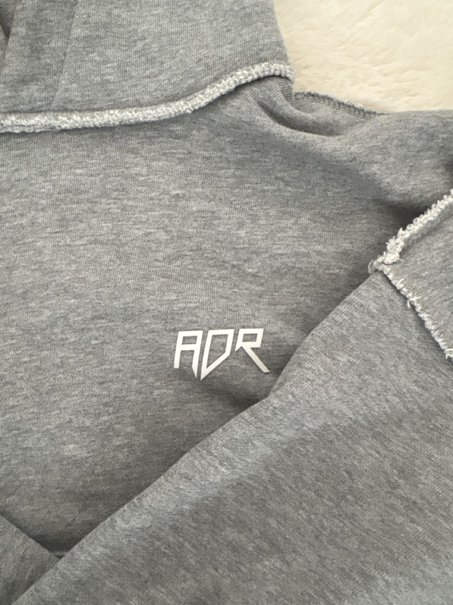 Pullover & Sweatshirts: Atelier de roupa Sweatshirt in Hellgrau – Neu (gemäss Beschreibung) aus Alchenflüh von Marcoalex.costa 1