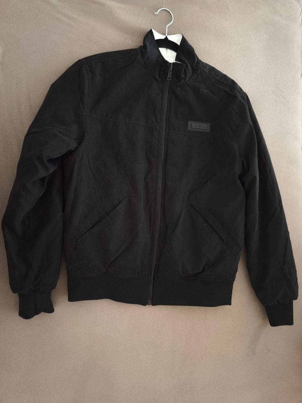 Guess Giacche: Guess 2-in-1 Jacke – Usato da Buchs SG venduto da pedro.reyero