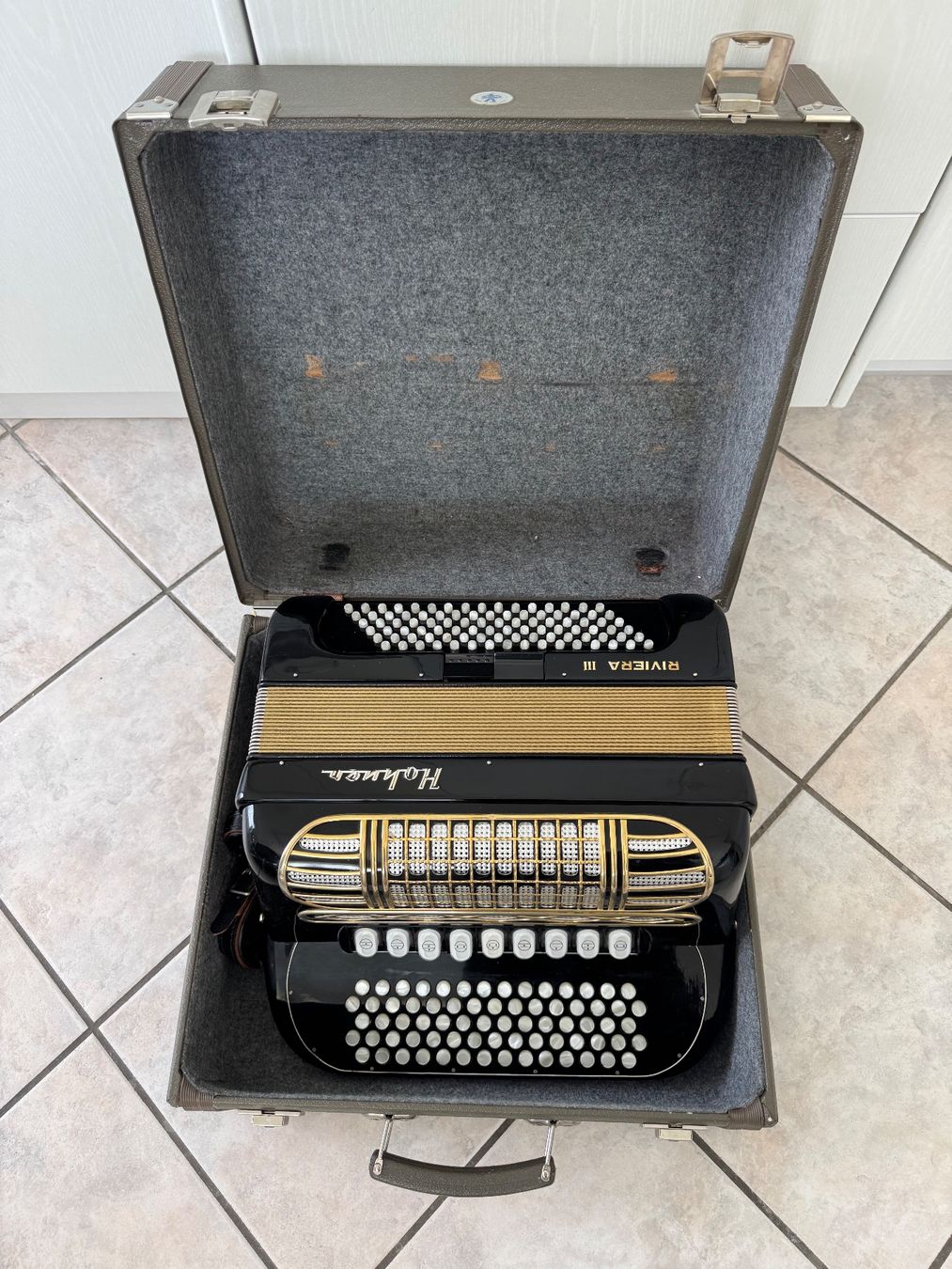 Strumenti musicali: Hohner Riviera III Akkordeon – Usato da Frauenfeld venduto da guli11 2