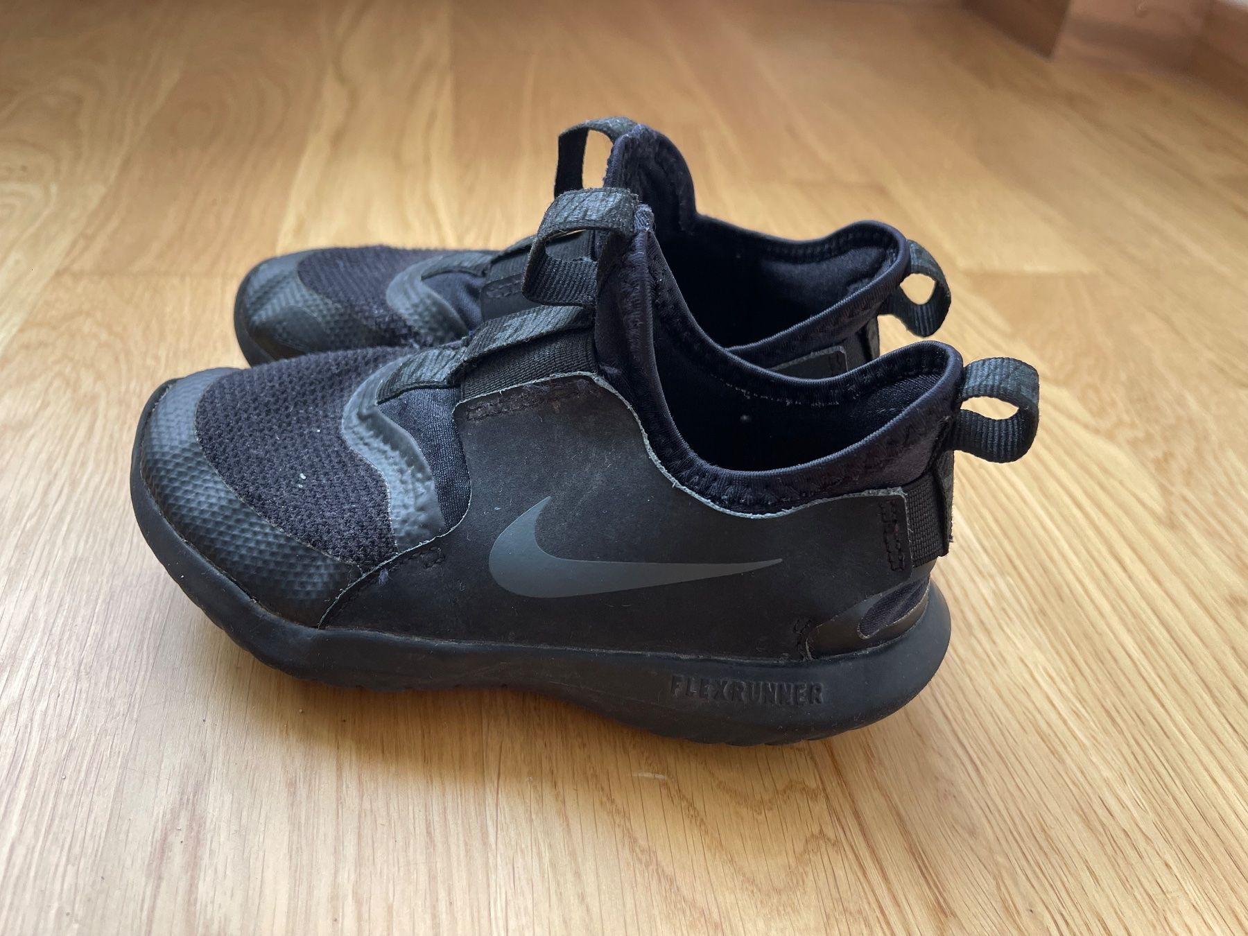 Nike Scarpe per ragazzi: Nike Flex Runner Kinderschuhe, Grösse 28 – Usato da Rapperswil SG venduto da Jule1410 2