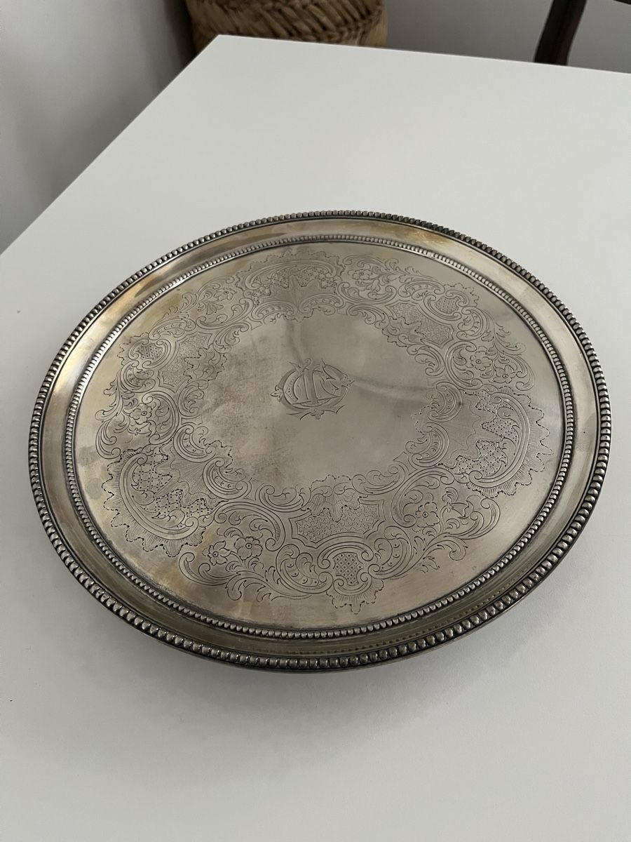 Piatti di portata: Antikes Englisches Sterling Silbertablett 1785 – Usato da Lachen SZ venduto da ratata 1