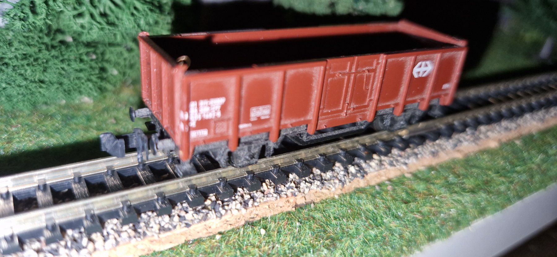 Modellini di ferrovie: SBB Güterwaggon ohne Kohle Spur N Arnold? – Usato da Unterengstringen venduto da Kab81 2