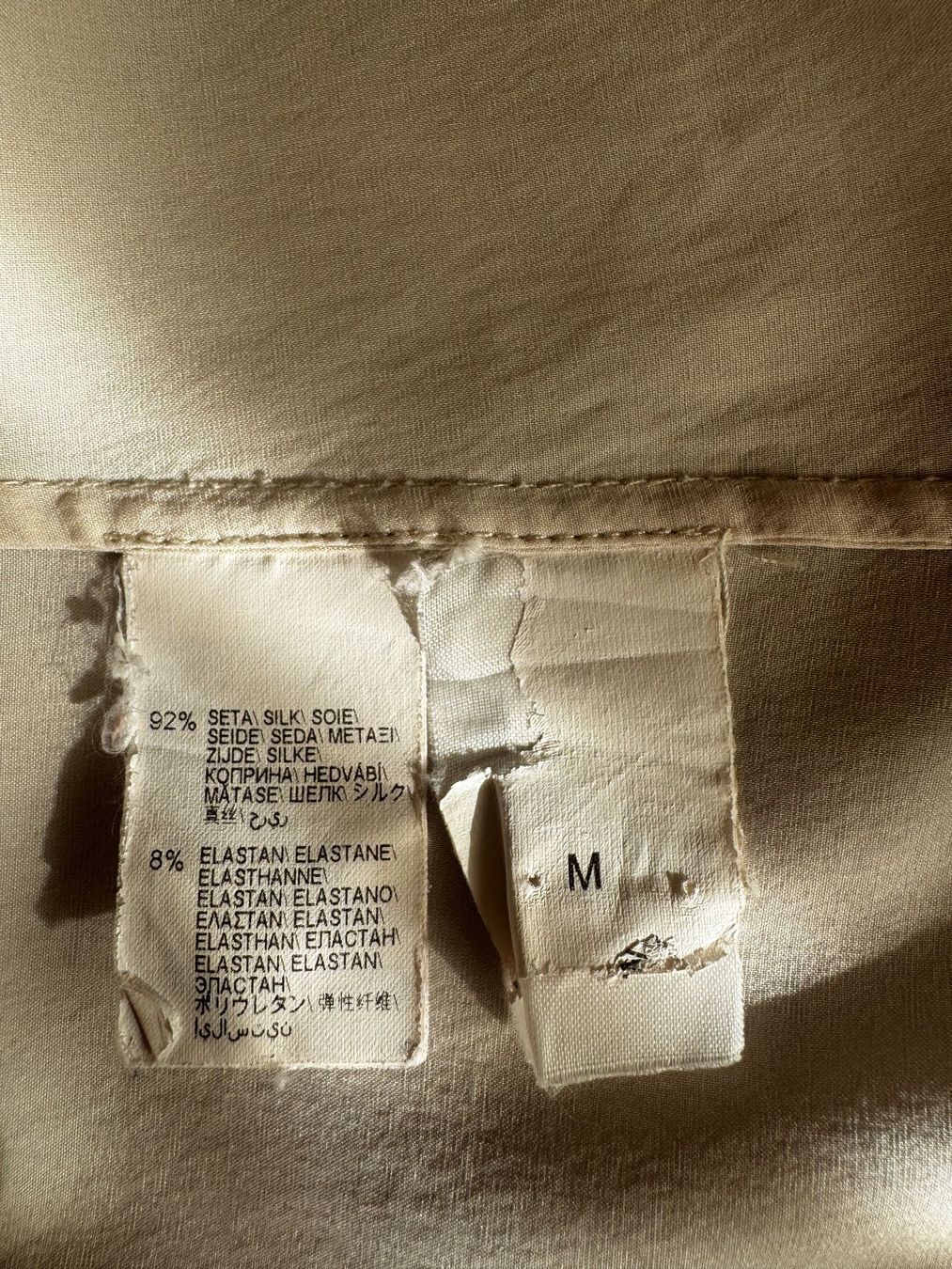 Brunello Cucinelli Top: Damen Seidentop Brunello Cucinelli beige – Usato da Baar venduto da Arina2 7