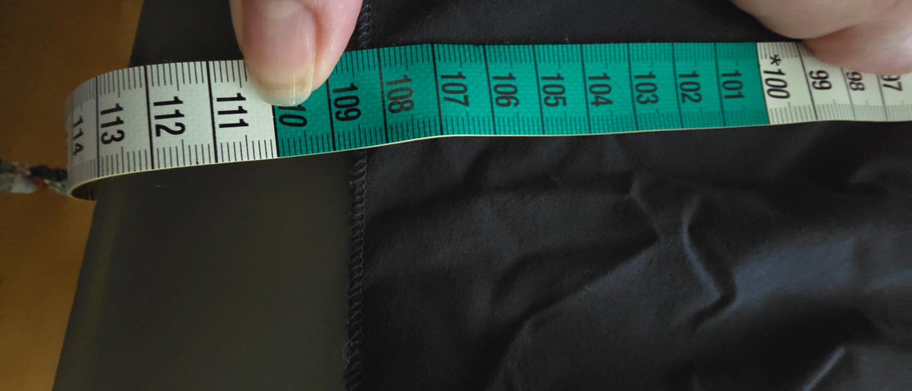 Katharina Hovman Vestiti: katharina hovman kleid – Nuovo (secondo la descrizione) da Riedikon venduto da Winter21. 8