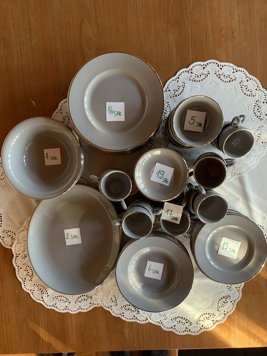 Set di piatti: Burlington Service England, 83 tlg. – Usato da Egg b. Zürich venduto da ohtannenbaum 1