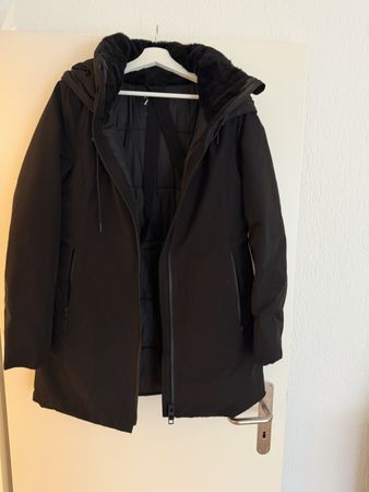 Damen Wintermantel Zara schwarz mit Kapuze Grösse S