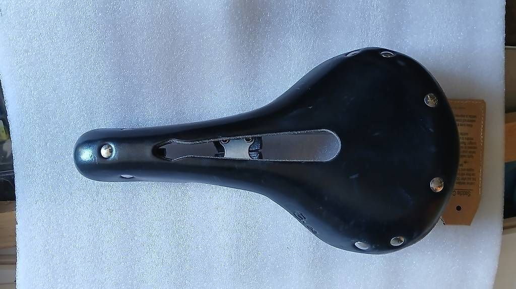 Pezzi di ricambio: Selle vintage Gyes – Usato da Corcelles-le-Jorat venduto da Laurent2969 2