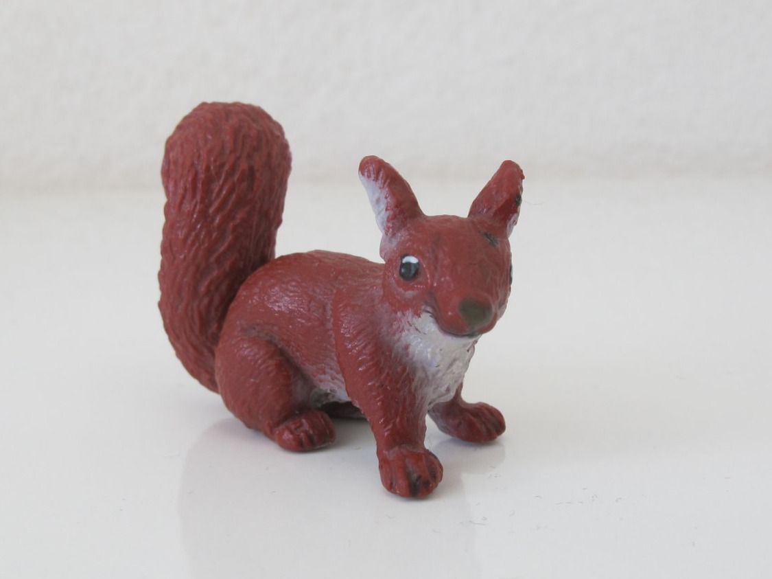 Schleich Figurines: Schleich 14211 Eichhörnchen, alt – D'occasion à Vilters par hedi00