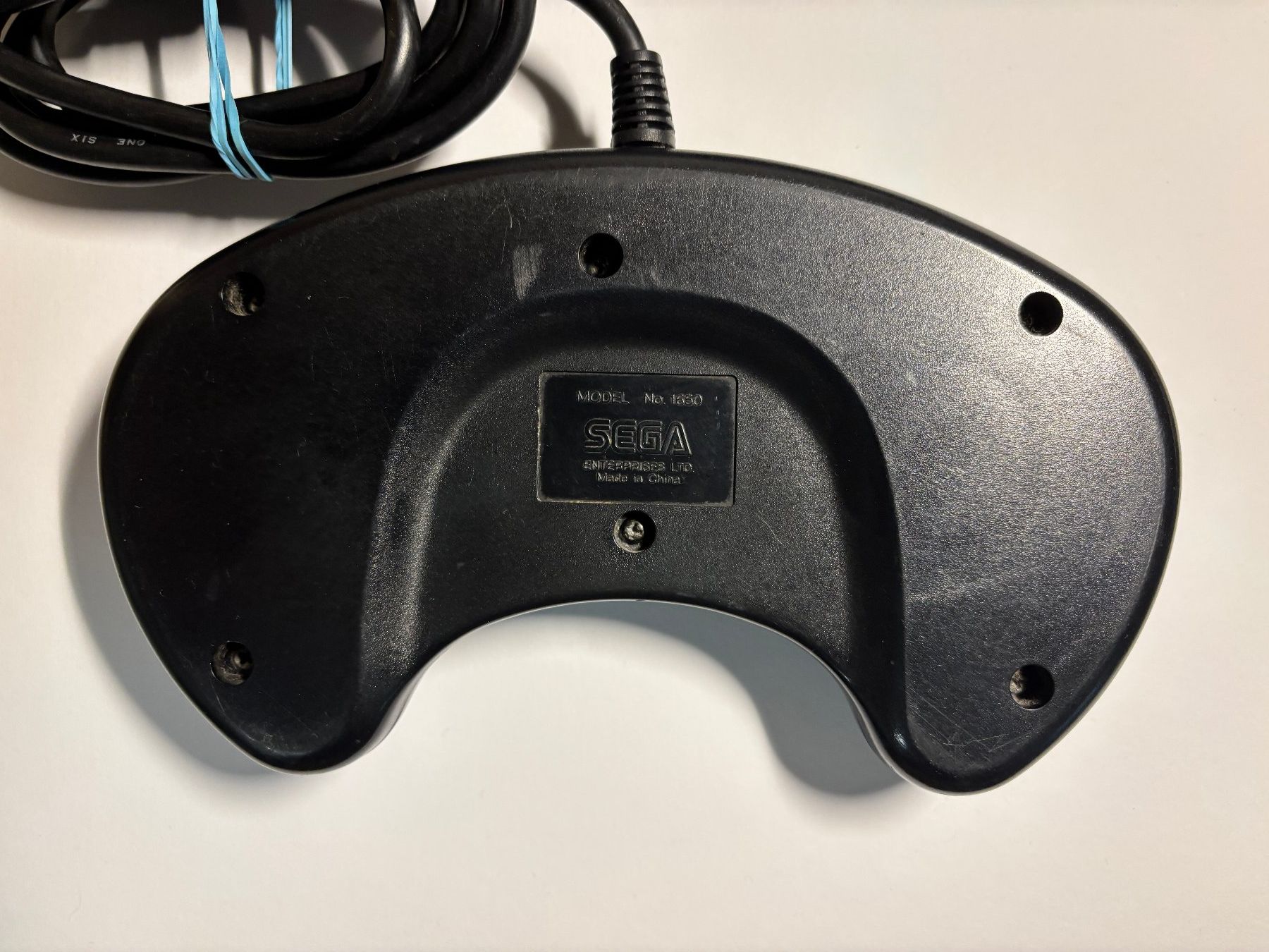 Sega Console: MD - Konsole - SEGA Mega Drive II mit Mega Games 1 – Usato da Allschwil venduto da Bullach 2