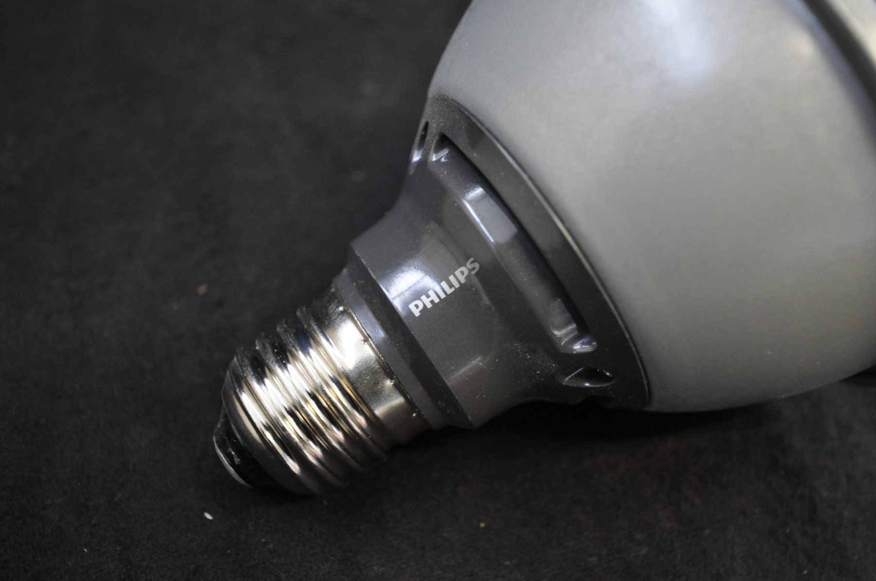 Philips Lampen: Philips LED E27 9.5W 2700K – Dimmbar & Sparsam – Gebraucht aus Burgdorf von WHITELIGHT3400 1