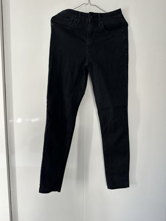 Levi’s premium black high-rise jeans size 27 (S)