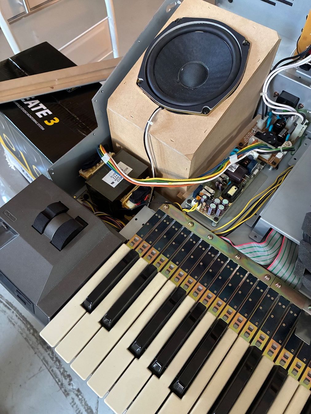 Hammond Musikinstrumente: HAMMOND XE 1, defekt, Mainboard-Fehler – Gebraucht aus Thun von bierigut 6