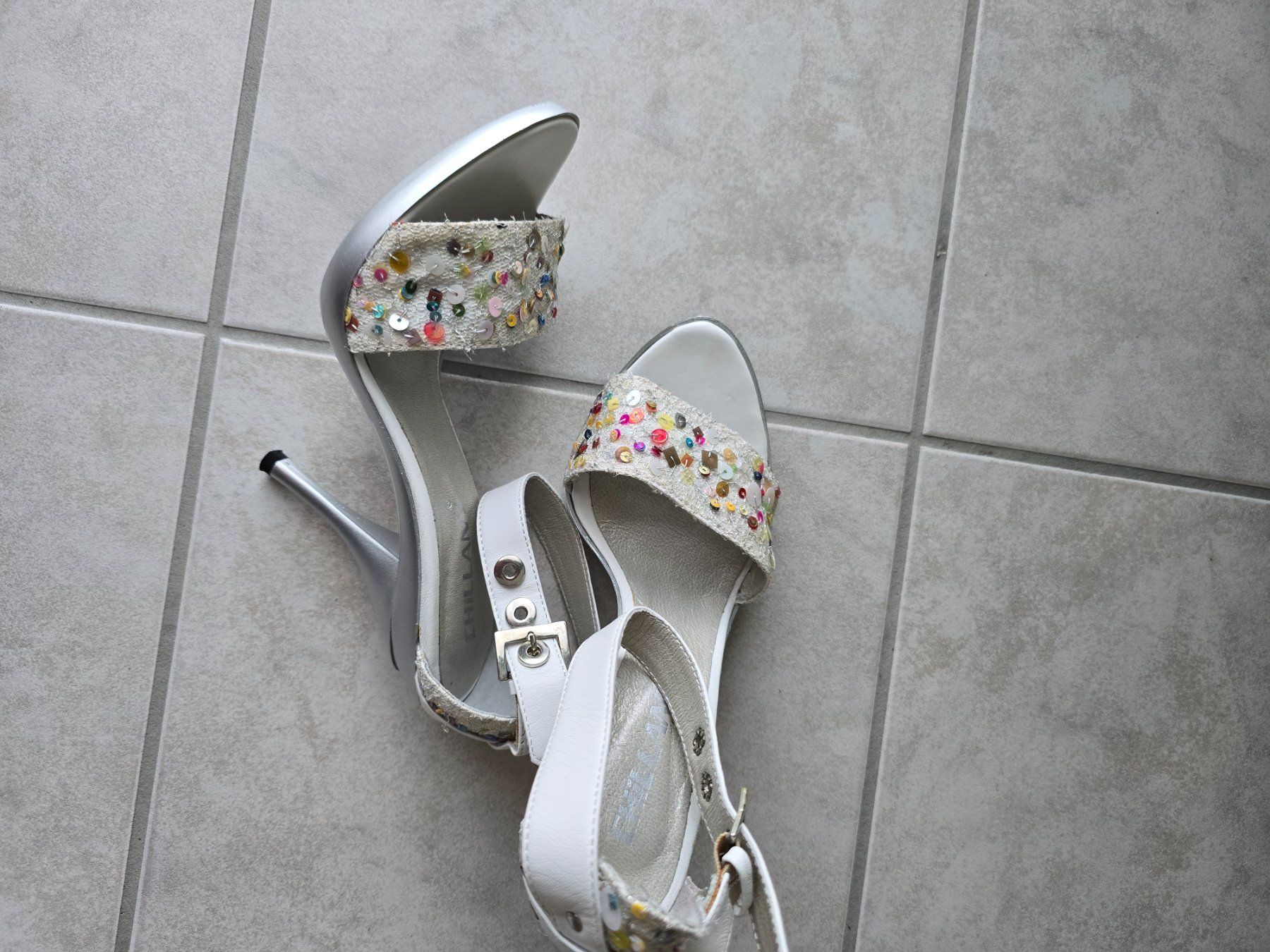 Scarpe da donna: Schuhe – Usato da Niederbipp venduto da Viktoria_Sch 3