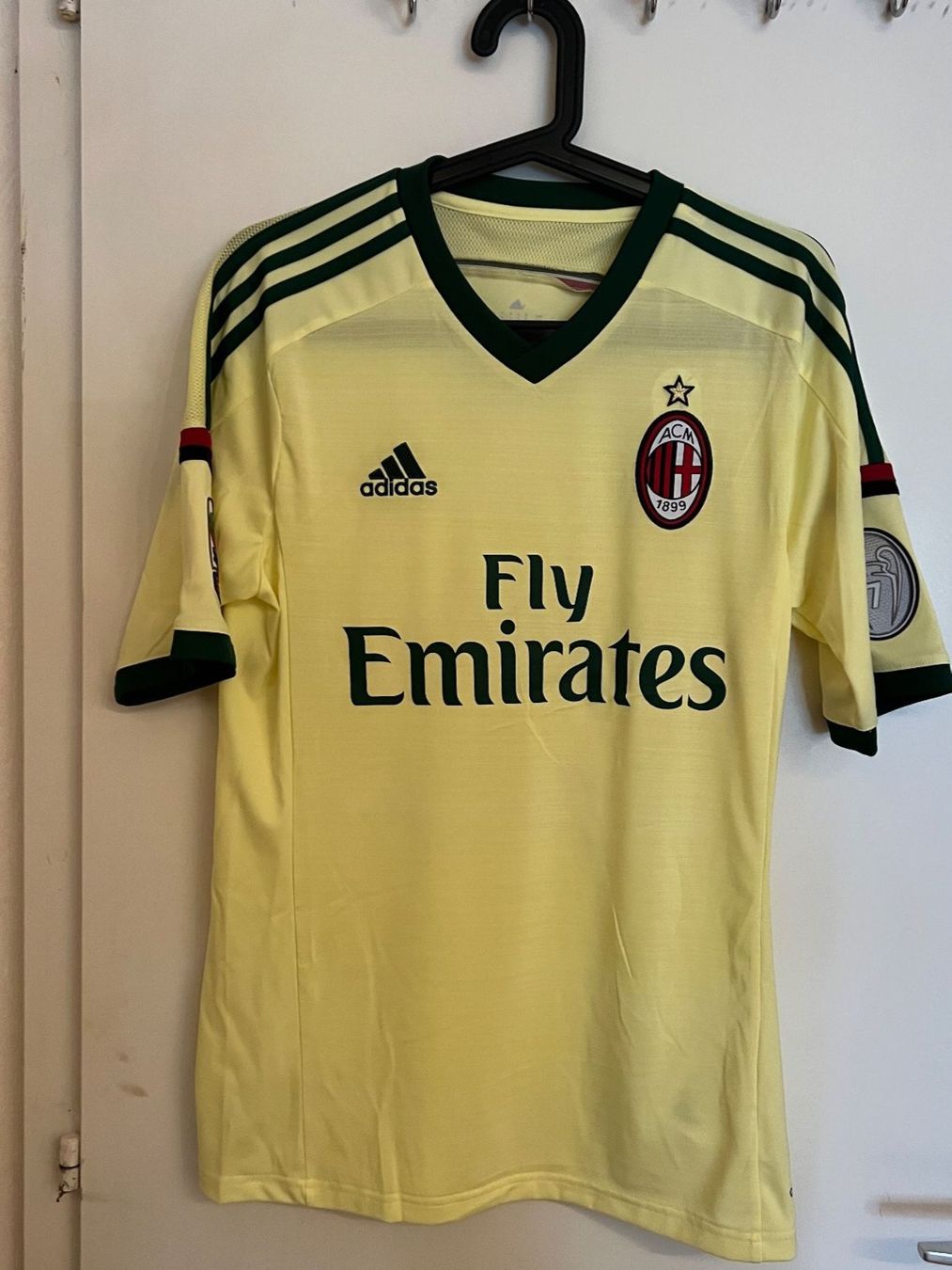 Adidas Canottiere & Pantaloni: AC Milan Adidas Trikot Third 2014-2025 – Usato da Cully venduto da DealerPrice 1