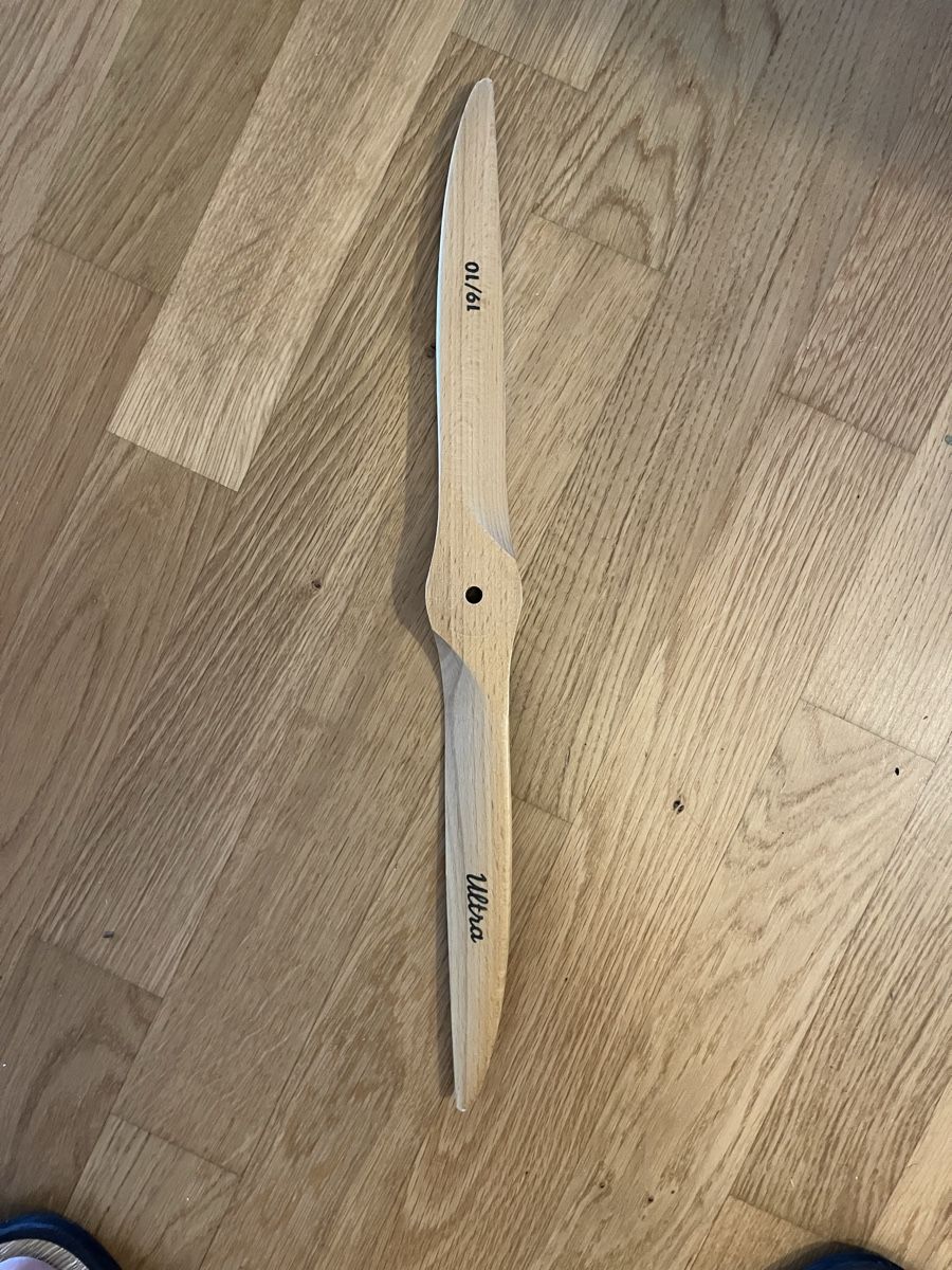 Modellbausätze & Standmodelle: Propeller Holz 19/10 Ultra – Gebraucht aus Bern von hispano74